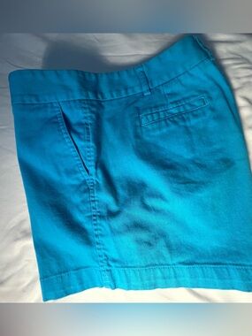Land N’ SeaTurquoise Chino Shorts Size Medium